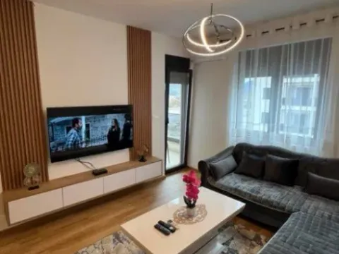 Izdavanje, jednosoban stan, 47m², City Kvart, Podgorica