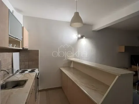Izdavanje, stan, 30m², Tivat, Crna Gora - image 3