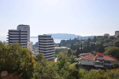 Rent, two bedroom apartment, 72m², Bečići, Budva - image 8