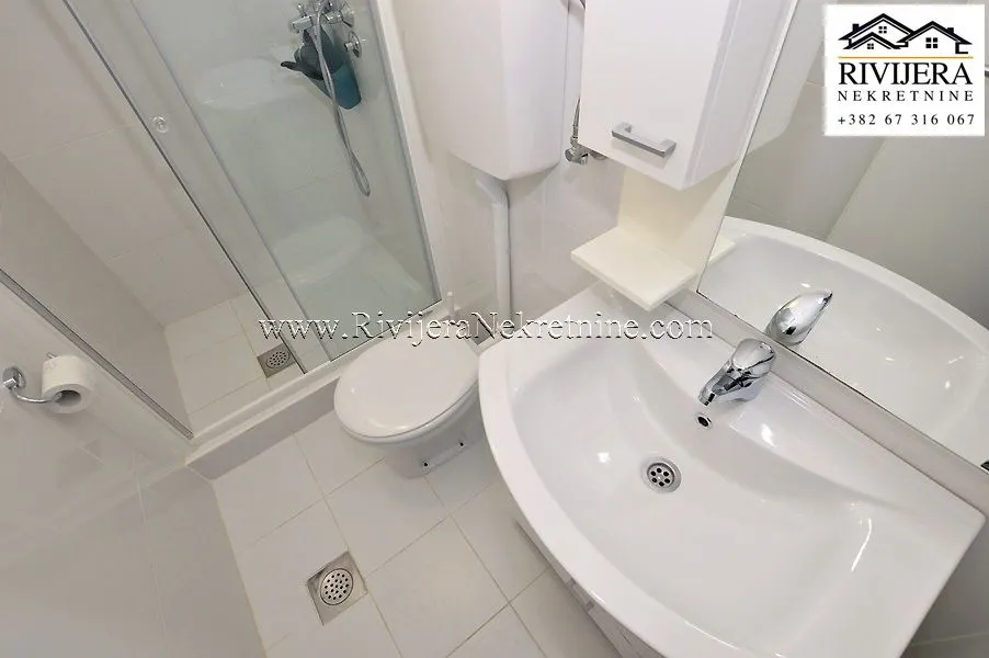 Prodaja, kuća, 130m², Njivice, Herceg Novi