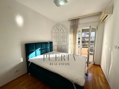 Izdavanje, jednosoban stan, 52m², City Kvart, Podgorica - image 9