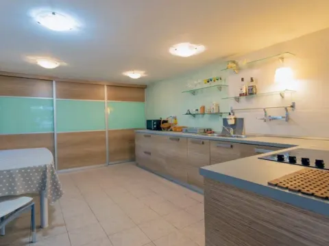 Prodaja, kuća, 263m², Prčanj, Kotor - image 8