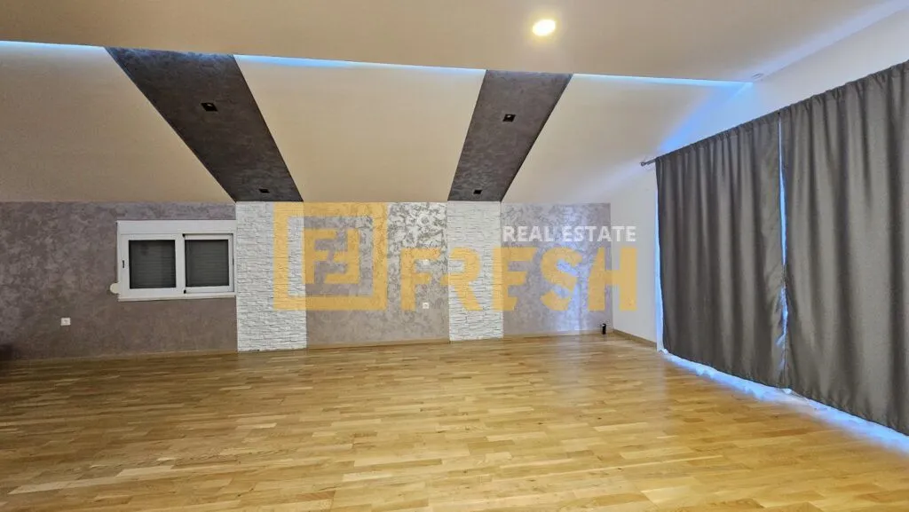 Prodaja, kuća, 216m², Danilovgrad, Crna Gora