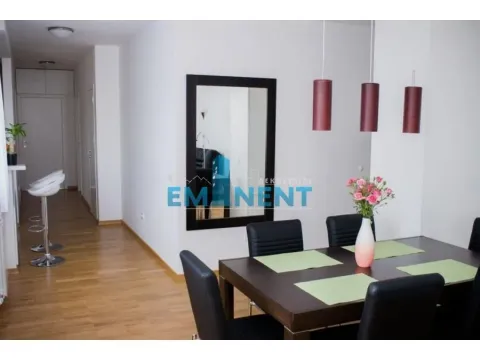 Izdavanje, trosoban stan, 89m², Stari Grad, Beograd - image 4