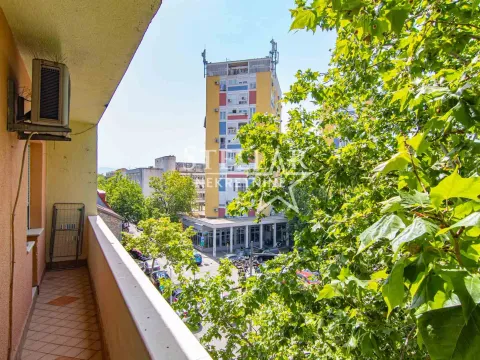 Izdavanje, stan, 55m², Centar, Podgorica - image 13