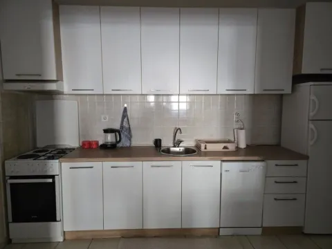 Izdavanje, dvosoban stan, 75m², City Kvart, Podgorica