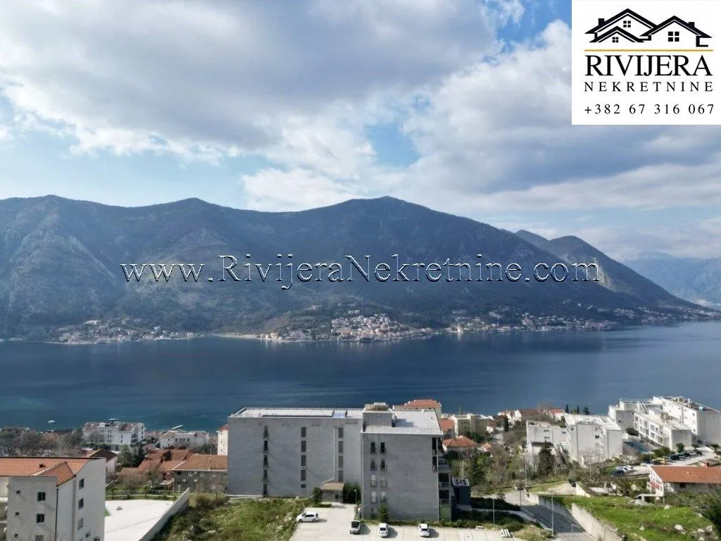 Prodaja, dvosoban stan, 75m², Dobrota, Kotor