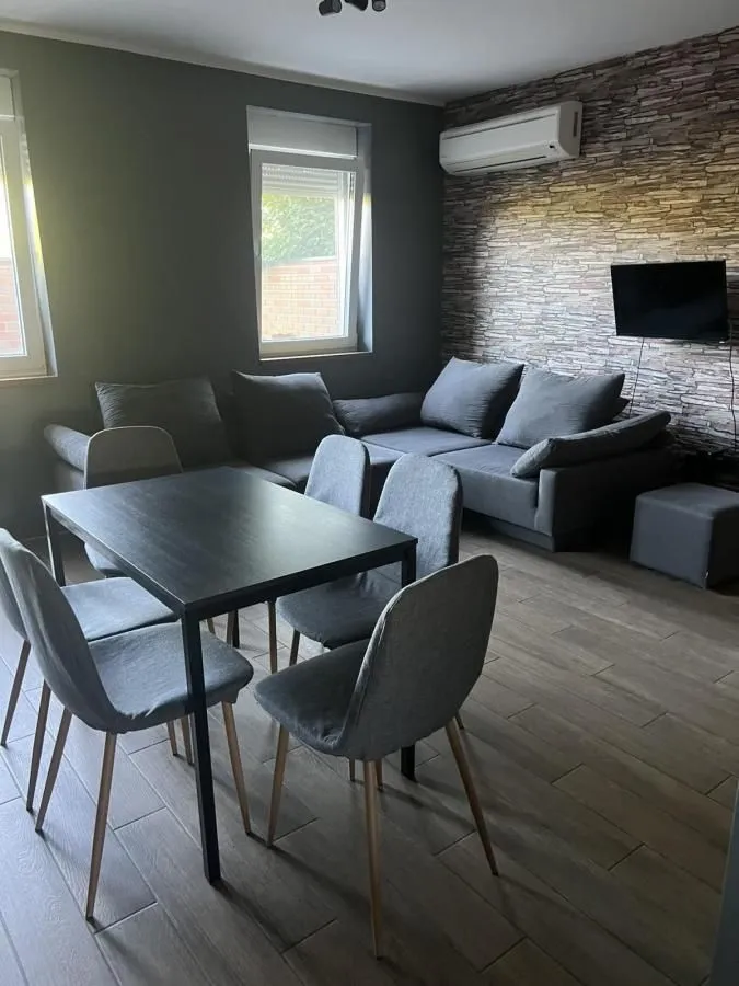 Sale, four bedroom apartment, 73m², Mišeluk, Petrovaradin