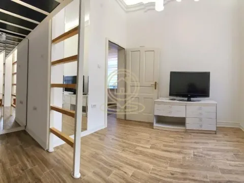 Izdavanje, jednosoban stan, 37m², Stari Grad, Beograd - image 4