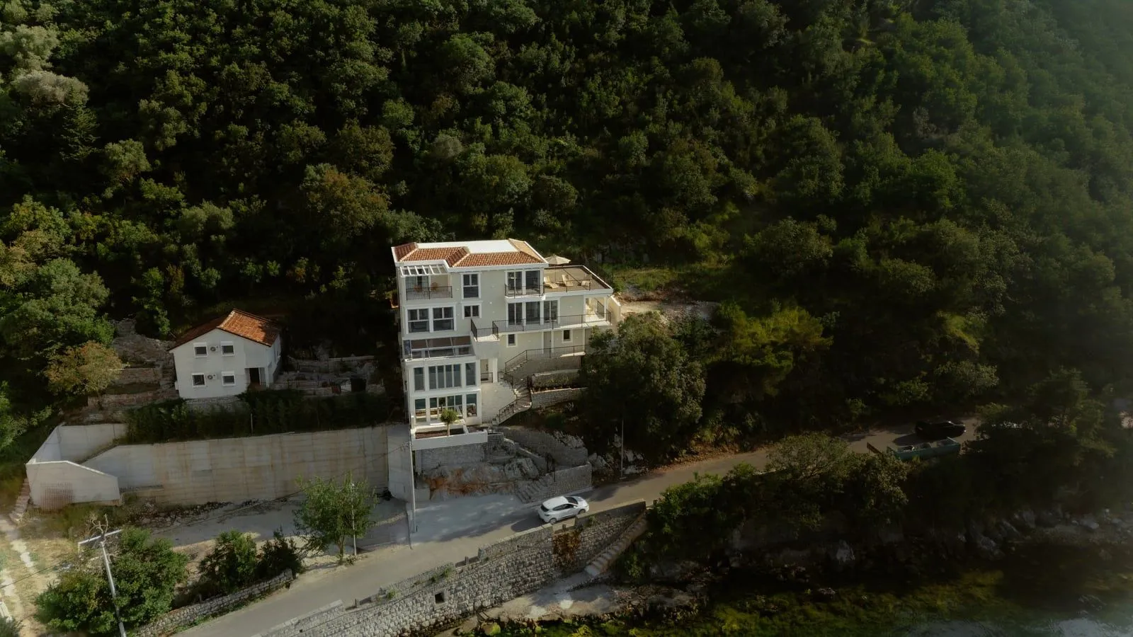 Sale, house, 400m², Stoliv, Kotor