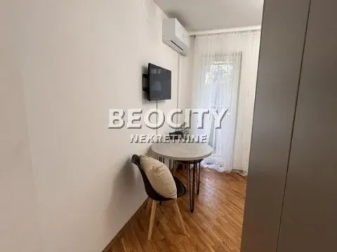 Izdavanje, stan, 22m², Centar, Novi Sad - image 9