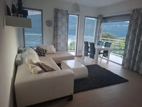Sale, two bedroom apartment, 77m², Đenovići, Herceg Novi - image 3