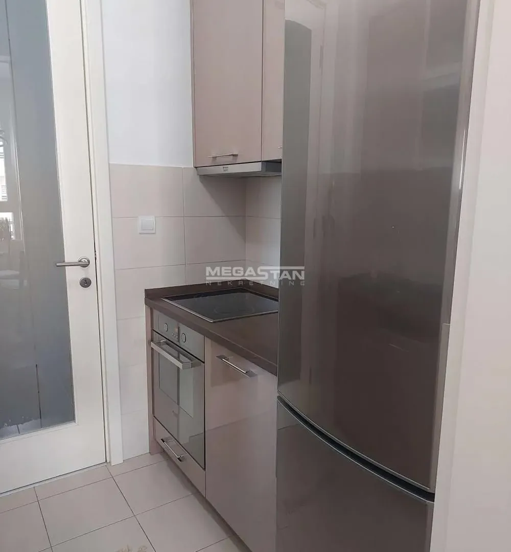 Rent, two bedroom apartment, 65m², Belvil, Beograd