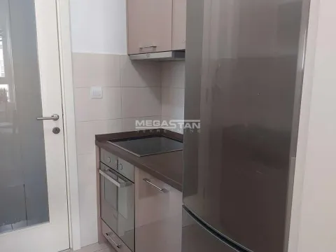Rent, two bedroom apartment, 65m², Belvil, Beograd - image 10