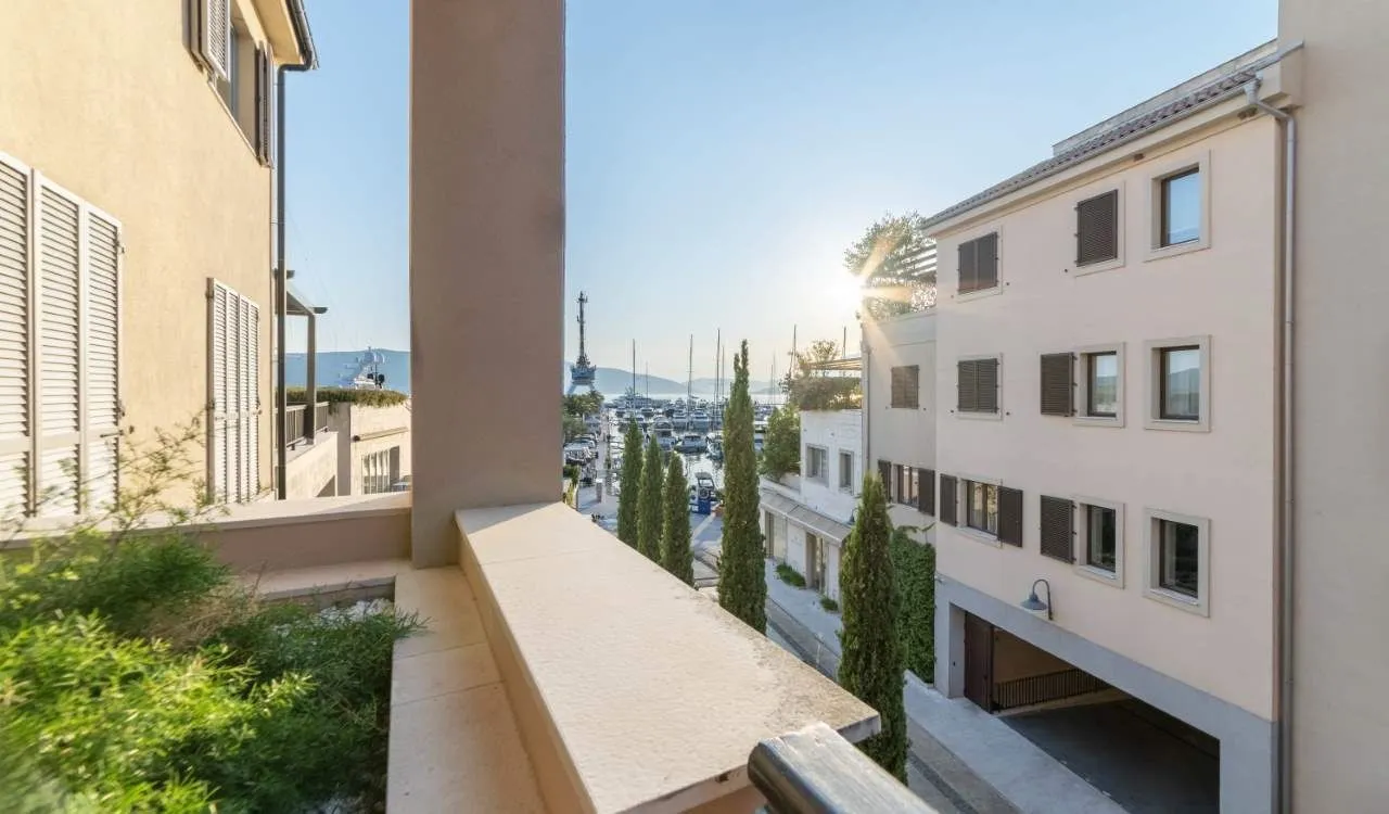 Prodaja, trosoban stan, 201m², Porto Montenegro, Tivat