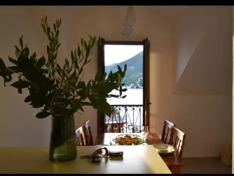 Rent, one bedroom apartment, 50m², Lepetani, Tivat - image 6