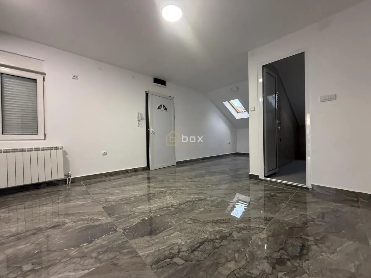 Prodaja, dvosoban stan, 87m², Donja Vrežina, Niš