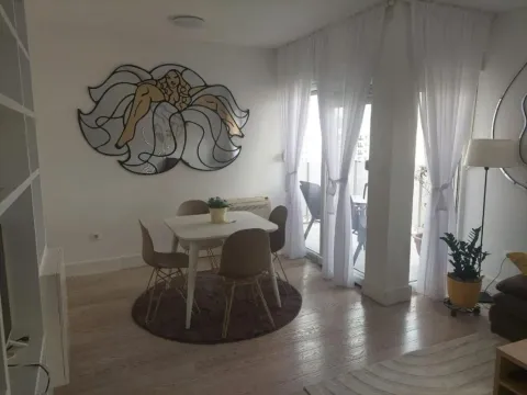 Rent, one bedroom apartment, 54m², City Kvart, Podgorica - image 2