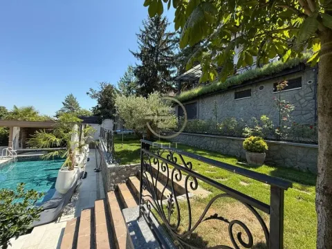 Prodaja, kuća, 318m², Sremska Kamenica, Petrovaradin - image 61