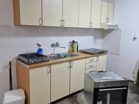 Izdavanje, dvosoban stan, 46m², Sajmište, Novi Sad - image 6