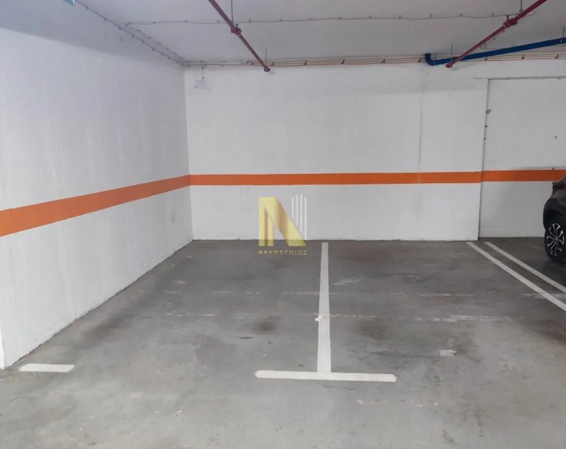 Rent, parking/garage, 13m², Adamovićevo Naselje, Novi Sad Sve Podlokacije