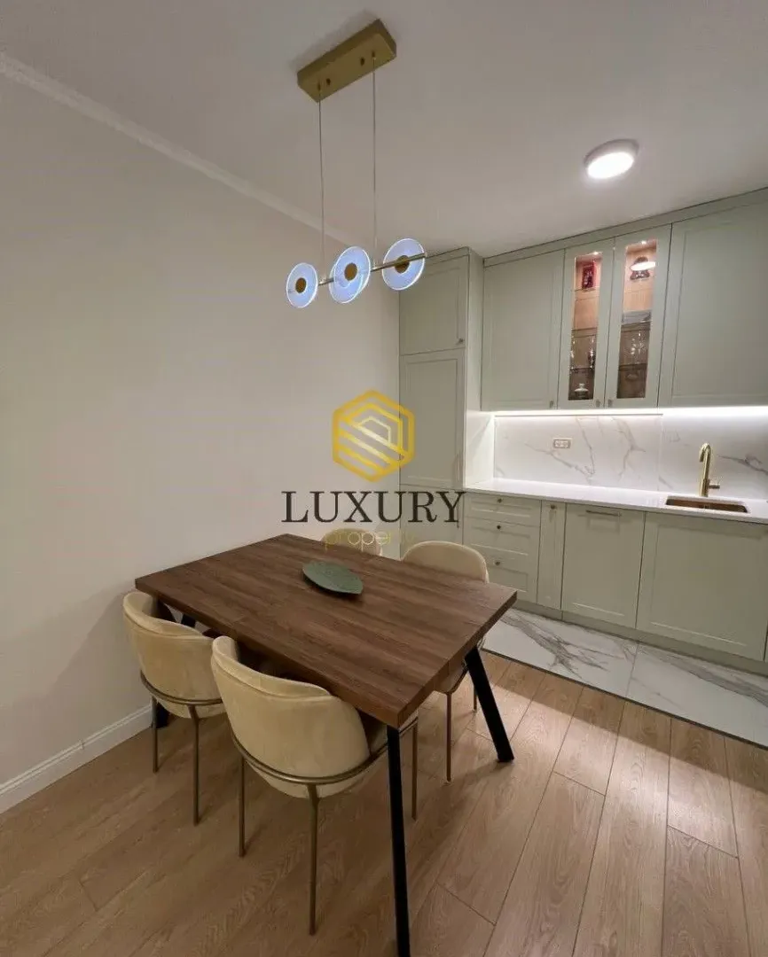 Izdavanje, dvosoban stan, 64m², Preko Morače, Podgorica