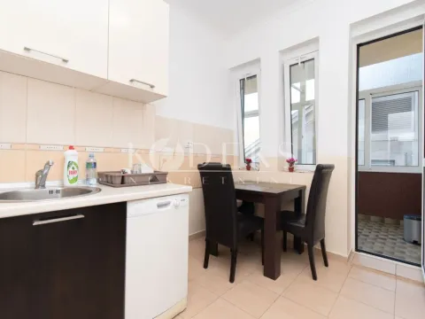 Prodaja, dvosoban stan, 92m², Centar, Podgorica - image 9