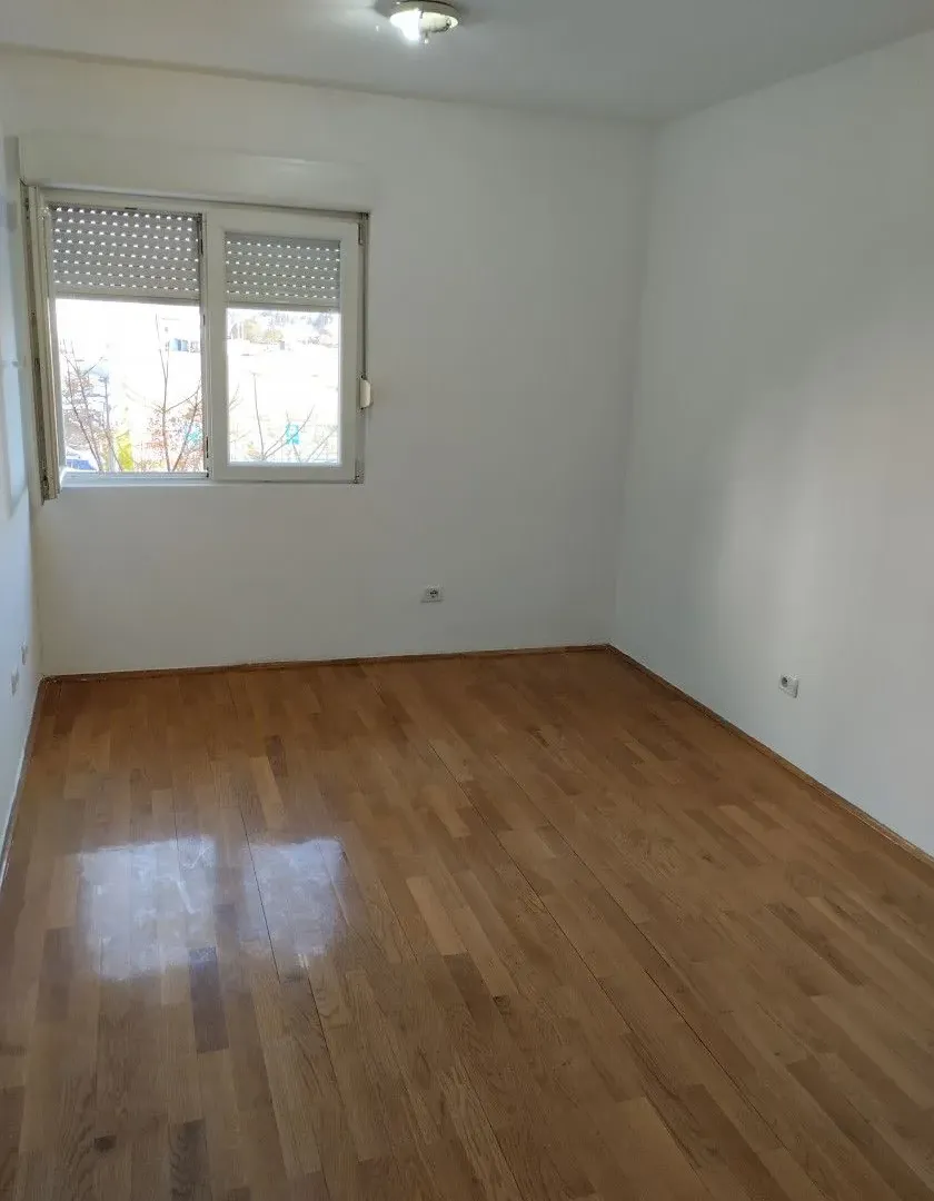 Prodaja, jednosoban stan, 45m², Stari Aerodrom, Podgorica