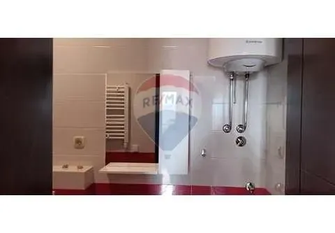 Izdavanje, dvosoban stan, 109m², Bečići, Budva - image 10