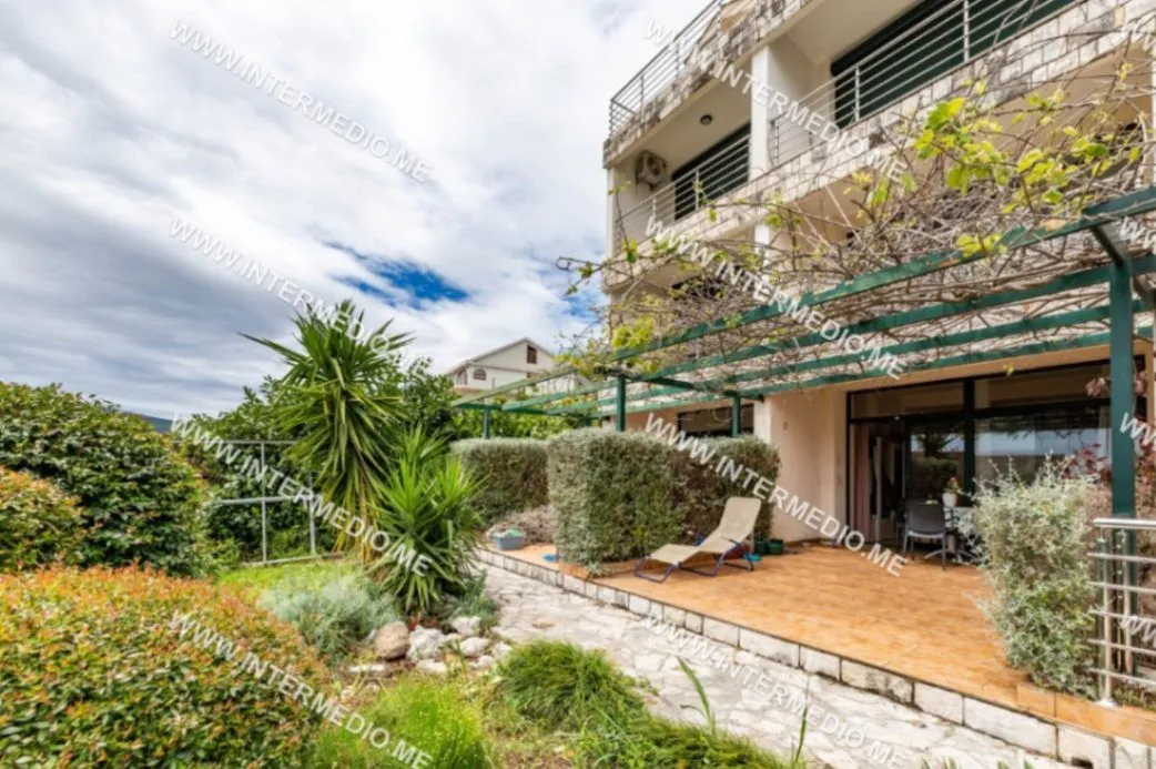 Prodaja, dvosoban stan, 103m², Bijela, Herceg Novi