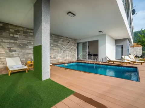 Sale, house, 255m², Kotor, Crna Gora - image 2