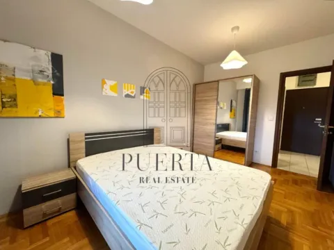 Izdavanje, jednosoban stan, 53m², City Kvart, Podgorica - image 9