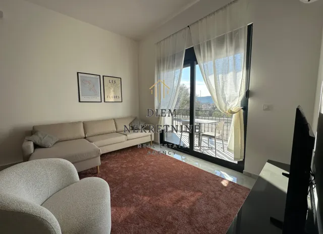 Rent, one bedroom apartment, 56m², Čeluga, Bar