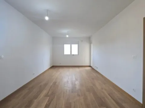 Sale, two bedroom apartment, 71m², New City, Podgorica - image 12