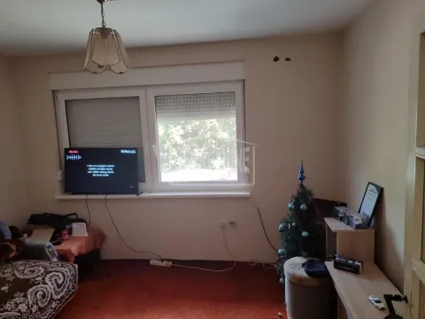 Prodaja, kuća, 200m², Makova Sedmica, Subotica - image 4