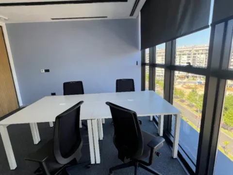 Izdavanje, poslovni prostor, 1m², Kod Capital Plaze, Podgorica - image 11