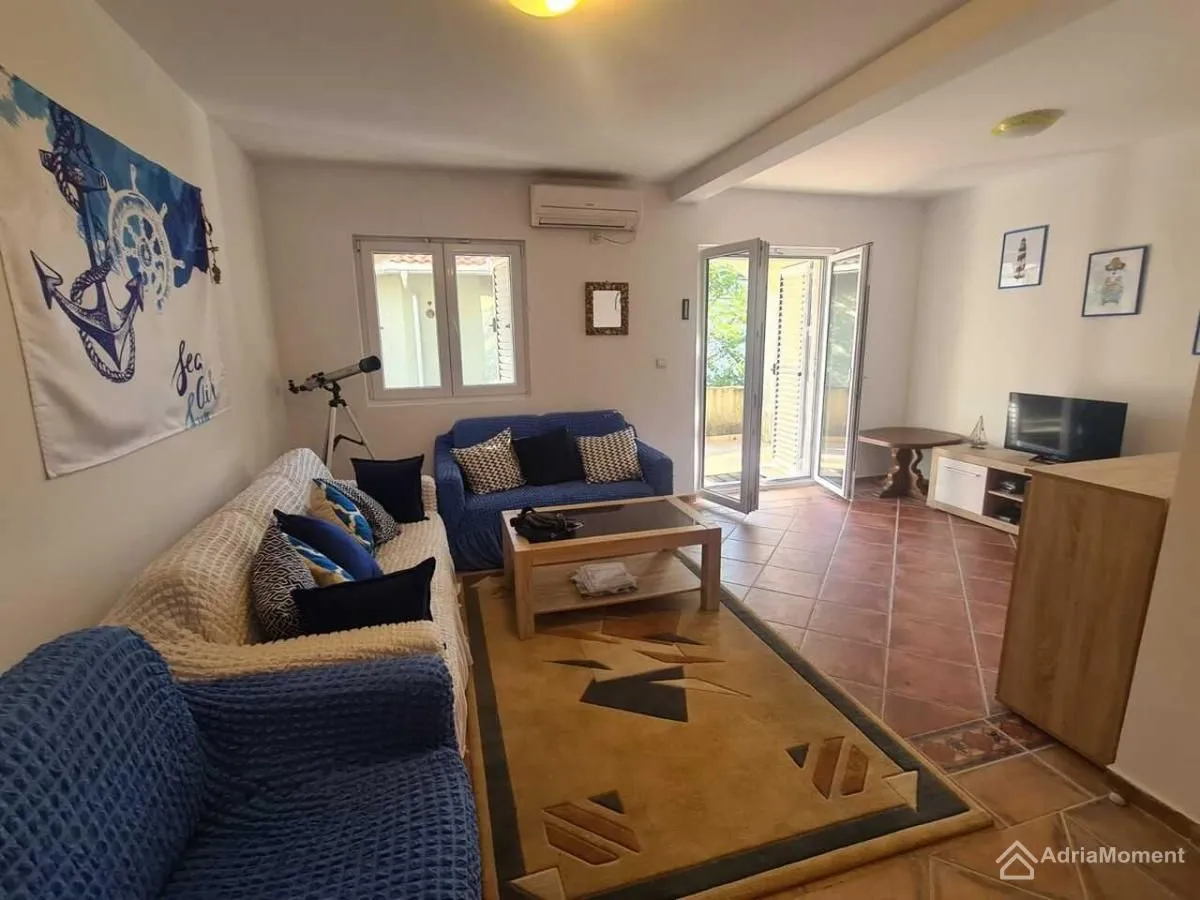 Prodaja, dvosoban stan, 56m², Prčanj, Kotor