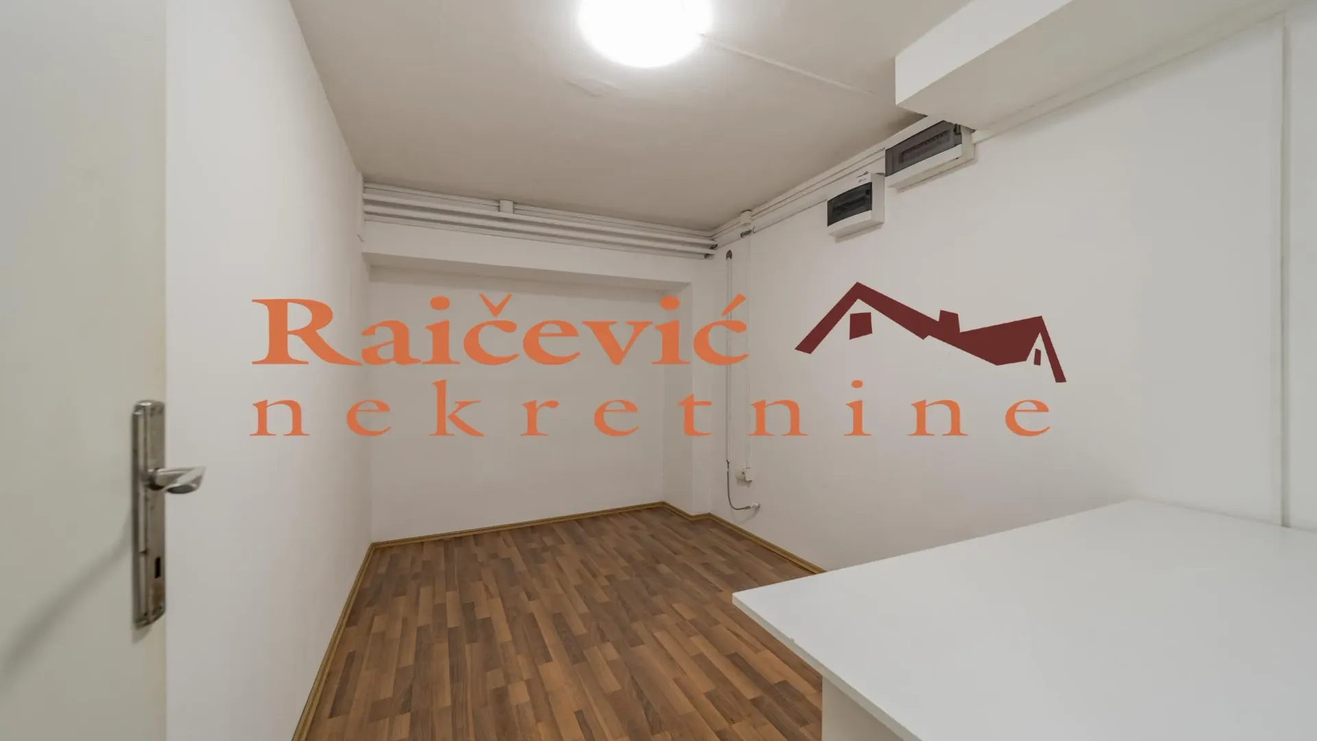 Prodaja, dvosoban stan, 43m², Savski Venac, Beograd