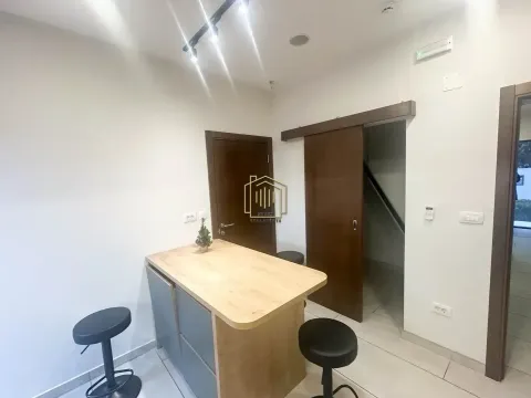 Rent, office space, 160m², Dalmatinska ulica, Podgorica - image 13