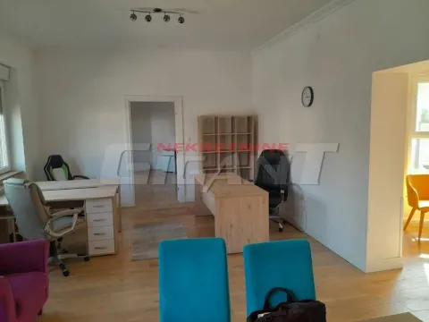 Prodaja, dvosoban stan, 72m², Kalenić Pijaca, Vračar Sve Podlokacije - image 3