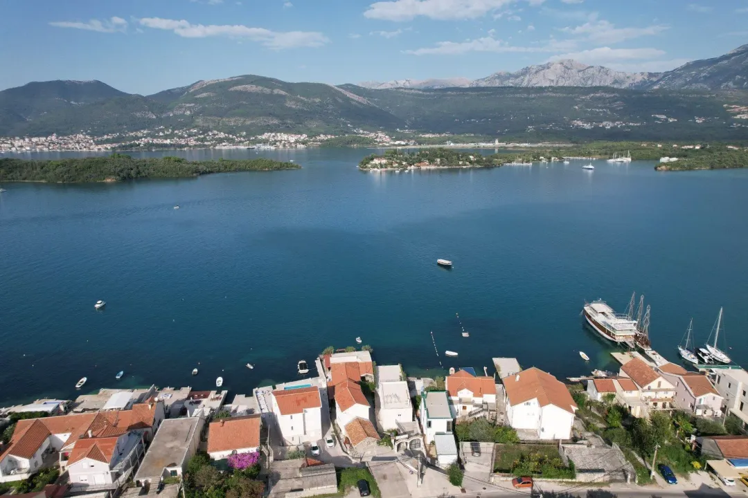 Prodaja, plac, 1612m², Đuraševići, Tivat