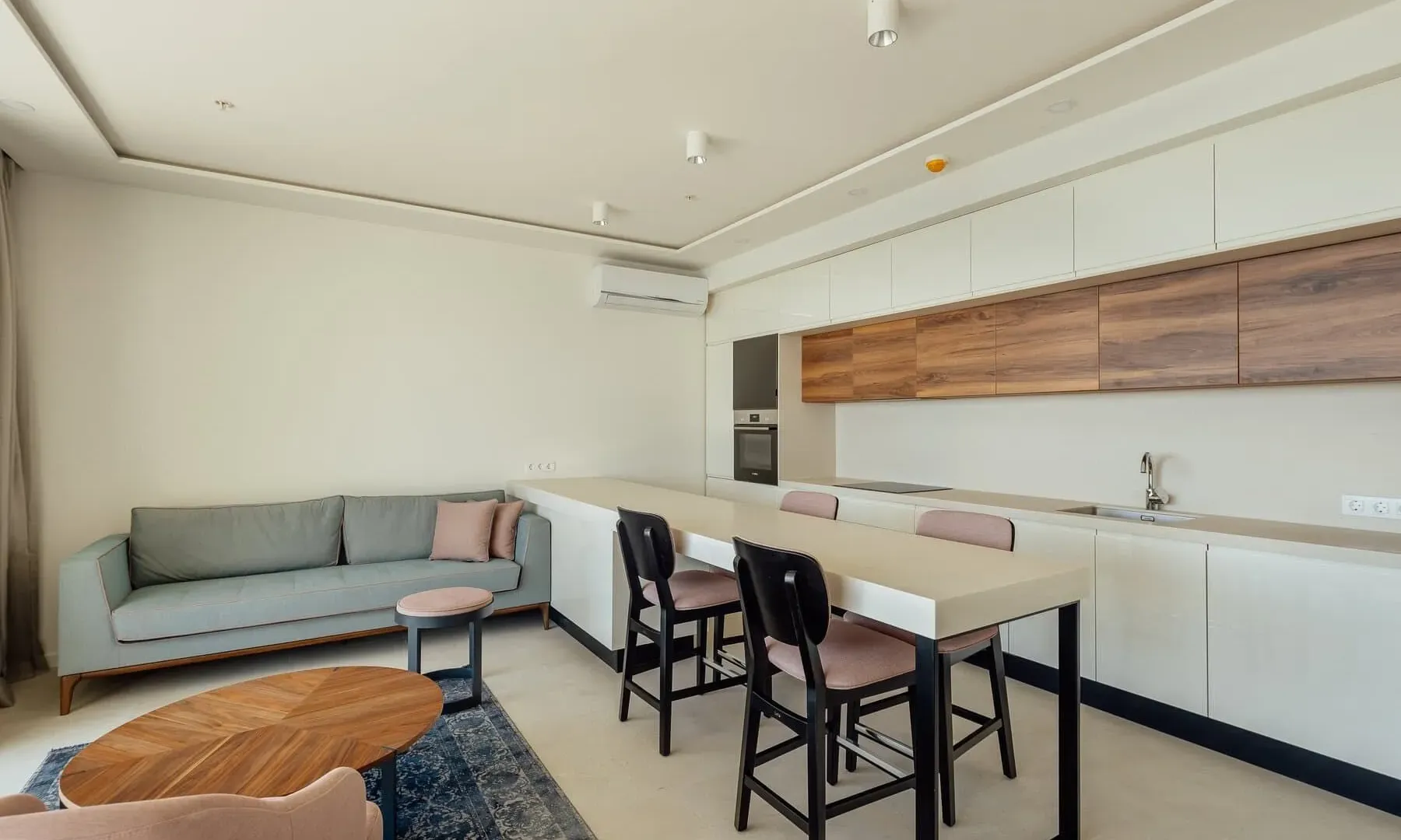Sale, two bedroom apartment, 107m², Bečići, Budva