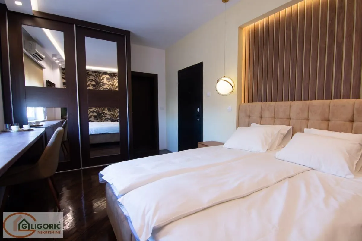 Sale, four bedroom apartment, 109m², Stari Grad, Beograd