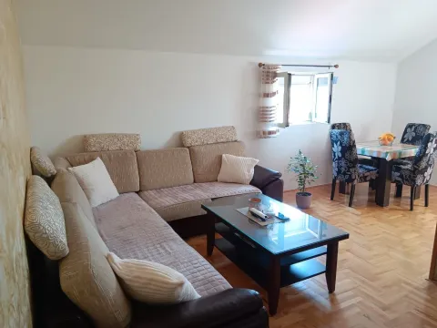 Rent, two bedroom apartment, 80m², Masline, Podgorica - image 4