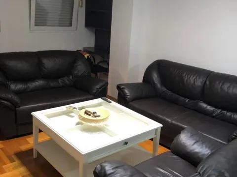 Izdavanje, jednosoban stan, 54m², City Kvart, Podgorica - image 2