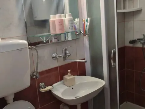 Prodaja, dvosoban stan, 55m², Centar, Tivat - image 5