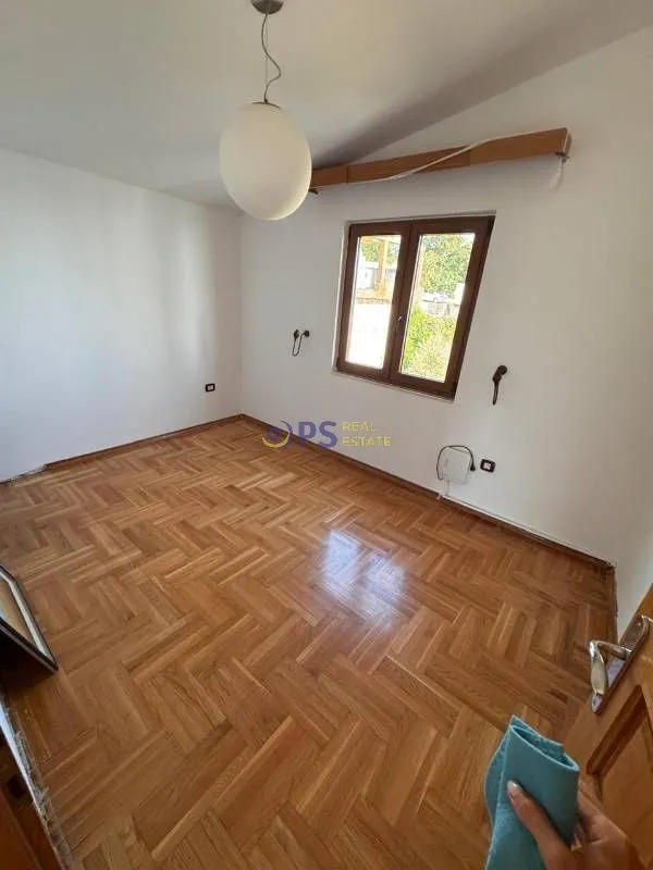 Rent, house, 140m², Bar, Crna Gora