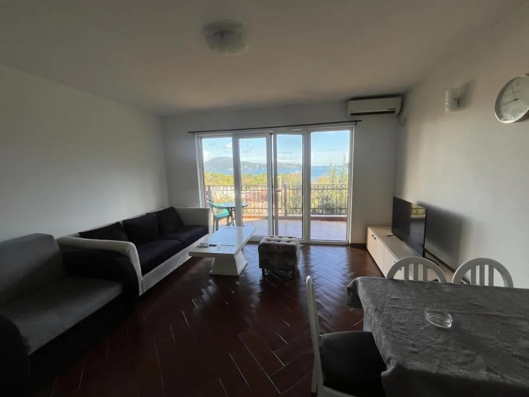 Prodaja, dvosoban stan, 72m², Igalo, Herceg Novi