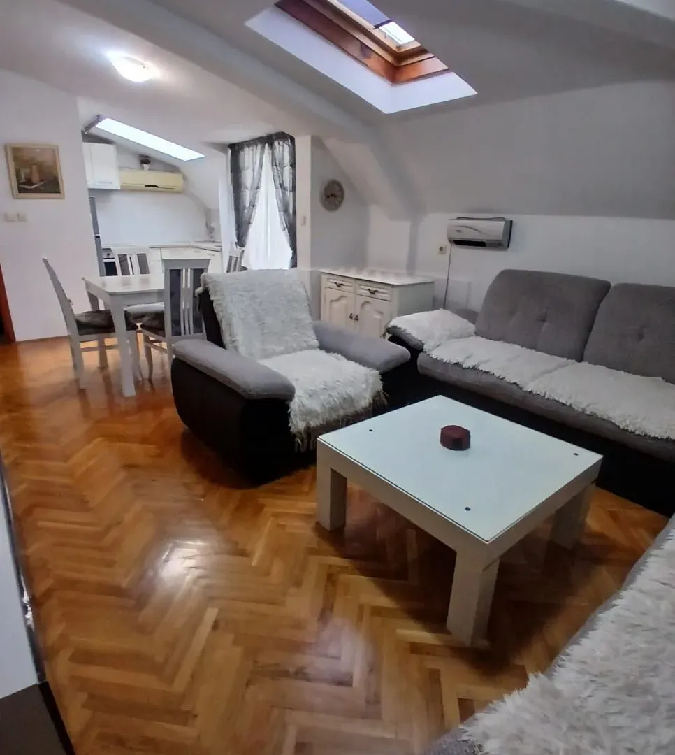Prodaja, dvosoban stan, 63m², Ljubović, Podgorica