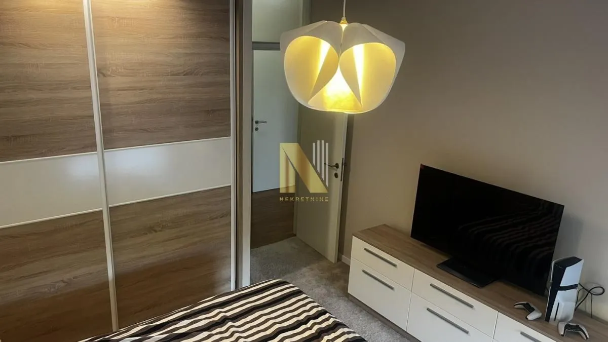 Izdavanje, trosoban stan, 85m², Liman 3, Novi Sad Sve Podlokacije